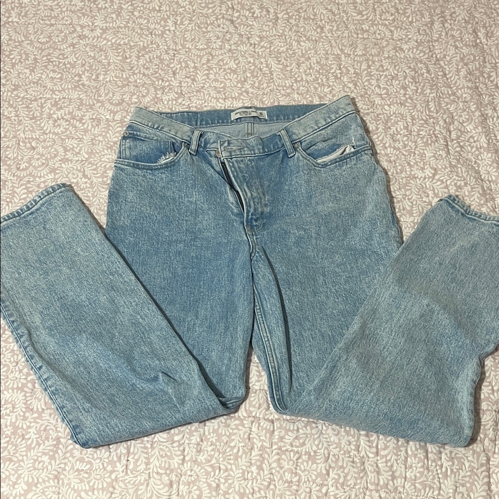 Abercrombie & Fitch ‘90s Straight Ultra High Rise Jeans